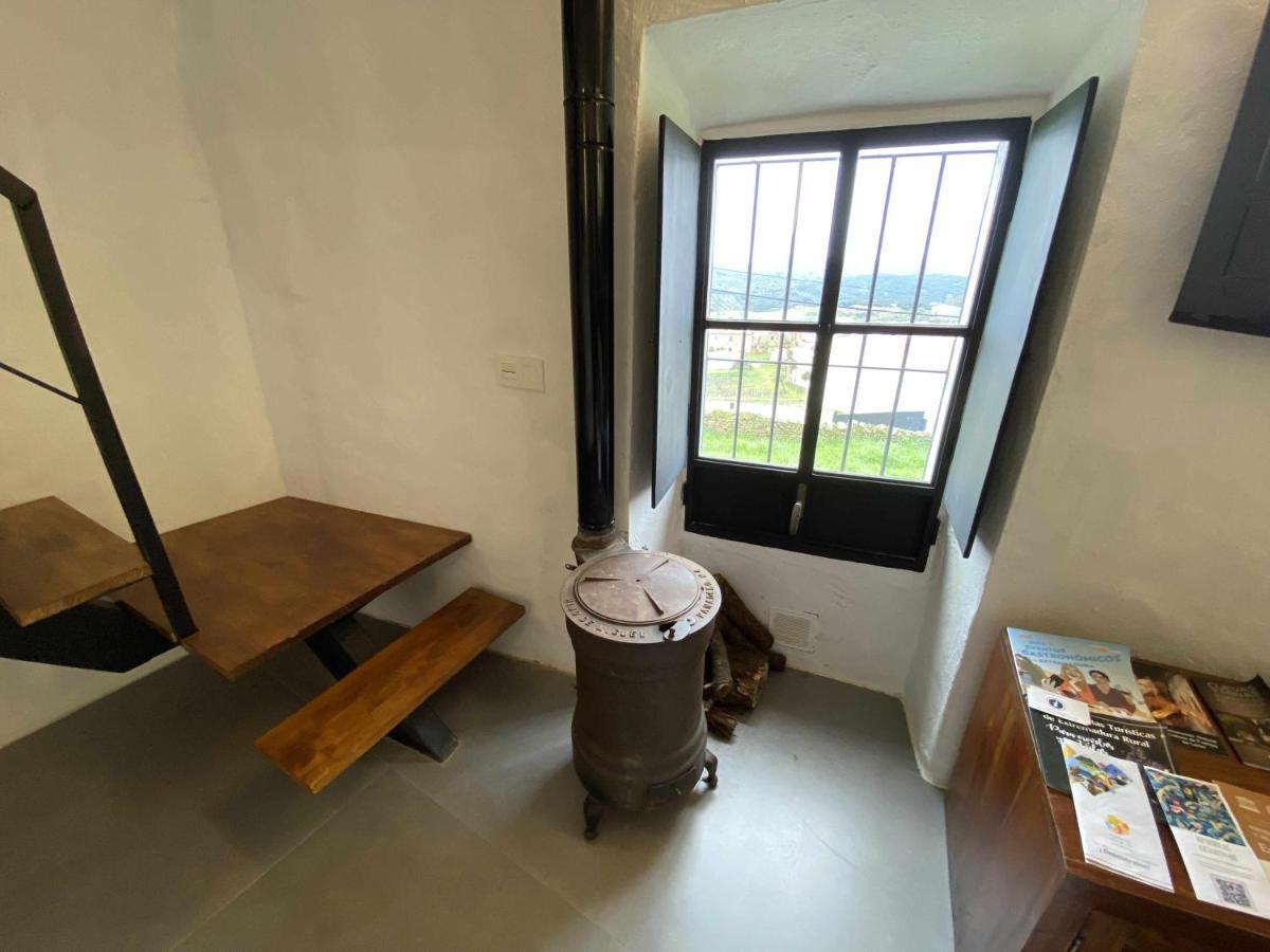 La Martela De Fuentes Casa De Diseno Rural Villa Fuentes de León Exteriör bild