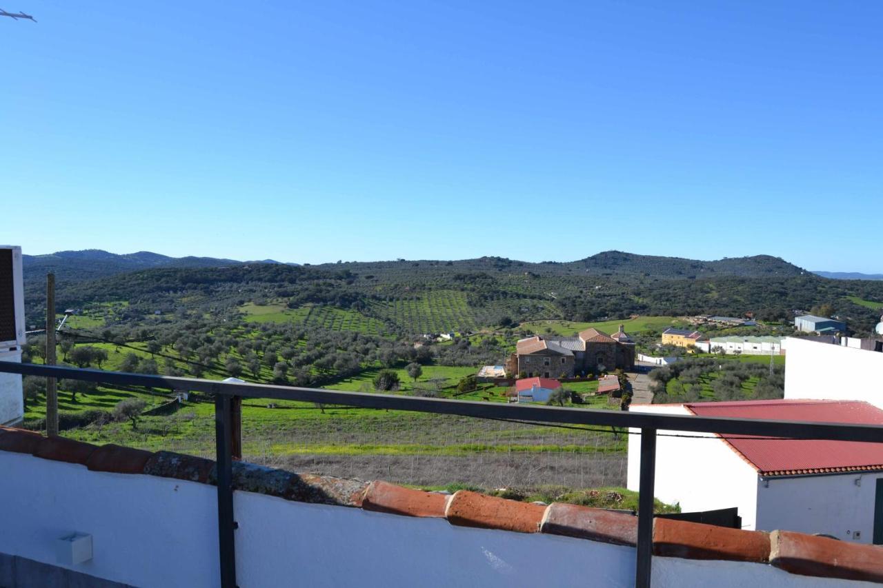 La Martela De Fuentes Casa De Diseno Rural Villa Fuentes de León Exteriör bild